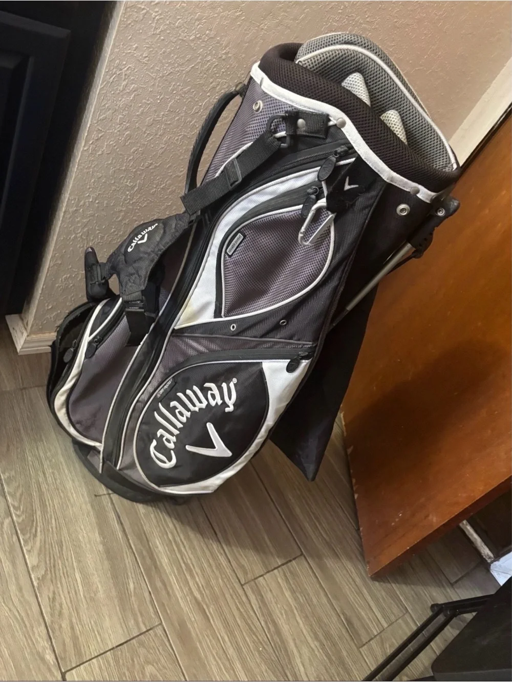 Callaway Gray, Black and White Golf Stand Bag